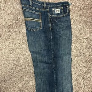 34x32 cinch jeans. They look brand new nothing wrong starch and ready to go